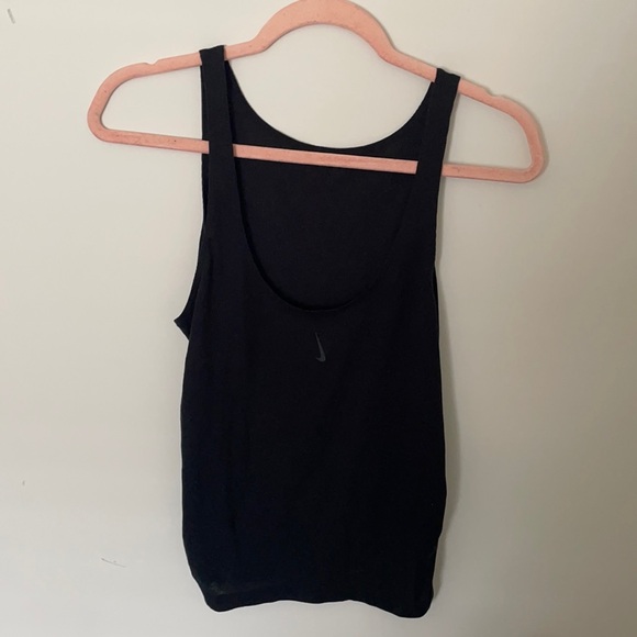 Nike Yoga Tank with Soft Ribbed Fabric - Womens M - Picture 2 of 4